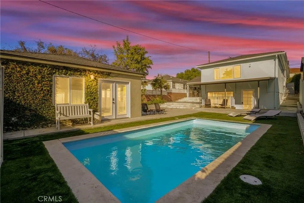 Photo of 1524 E Mariposa Avenue, El Segundo, CA 90245 (MLS # PV26030075)