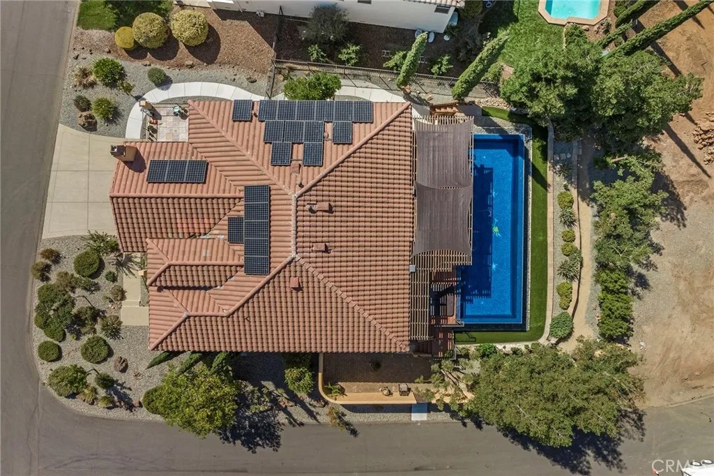 3294 Summit Ridge
