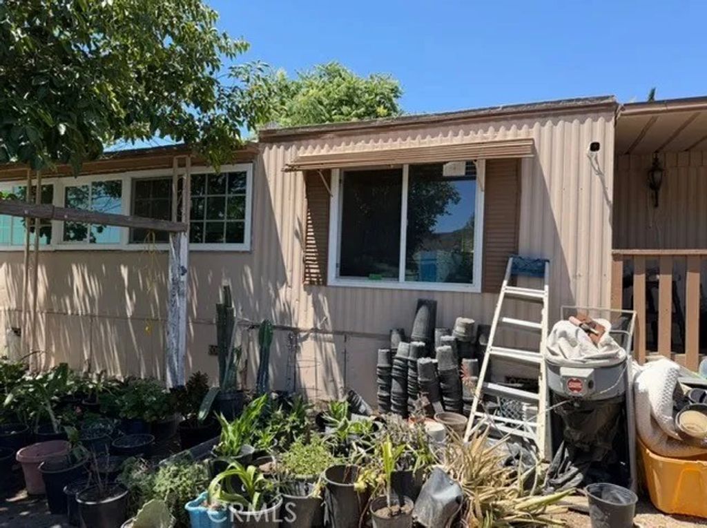 Photo of 26635 Winchester Rd, Hemet, CA 92545 (MLS # WS26107201)