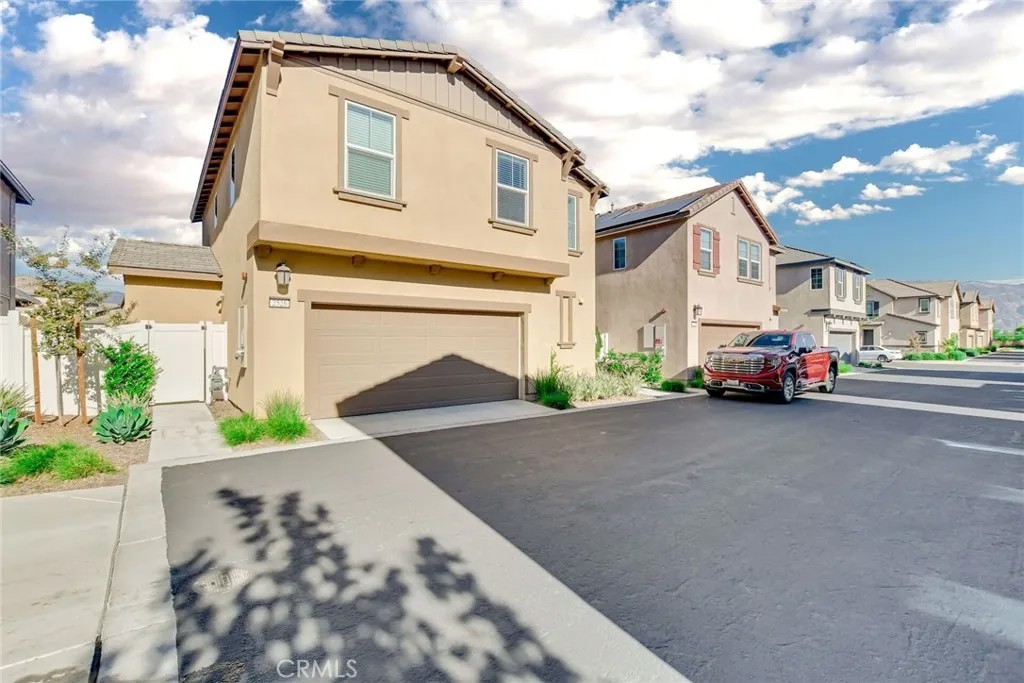 2526 Gunner Ridge