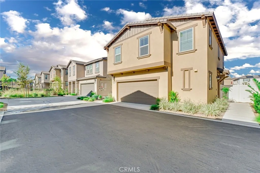 2526 Gunner Ridge