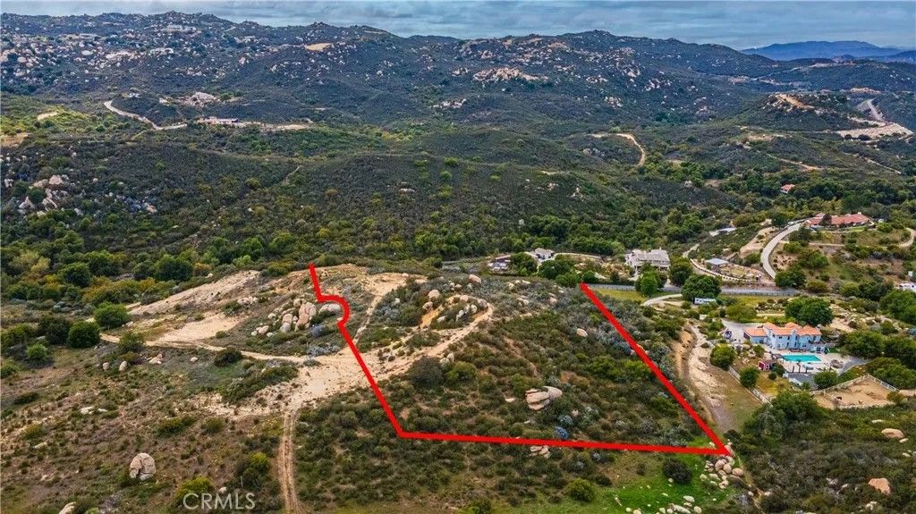 Photo of 17 Calle Natalia, Murrieta, CA 92562 (MLS # SW25093395)