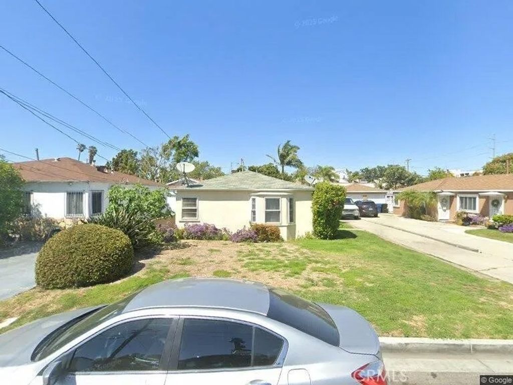 Photo of 323 Elm, Inglewood, CA 90301 (MLS # OC26090254)