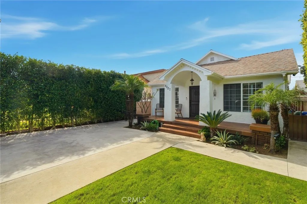 4027 La Salle