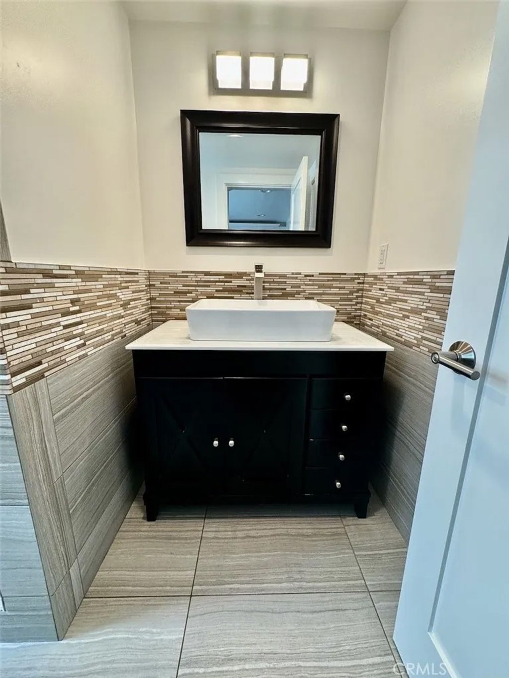 Photo of 270 Pearl Street #lower, Laguna Beach, CA 92651 (MLS # LG26028591)