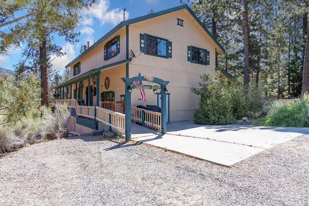 2532 Brentwood