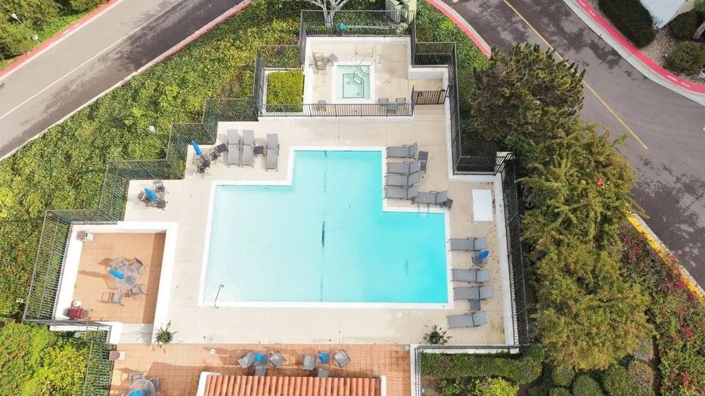 Photo of 2505 Navarra Dr #325, Carlsbad, CA 92009 (MLS # NDP2602196)