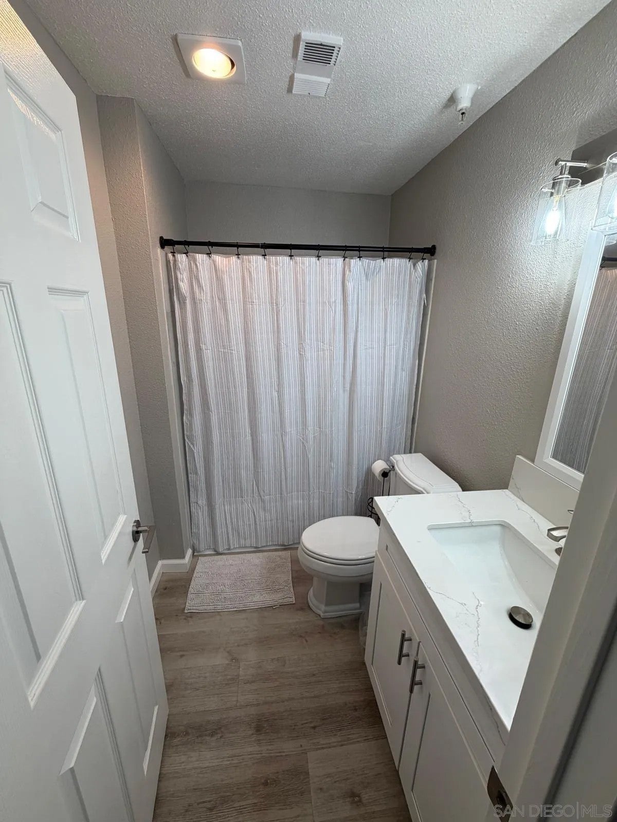 4041 Oakcrest Dr 307