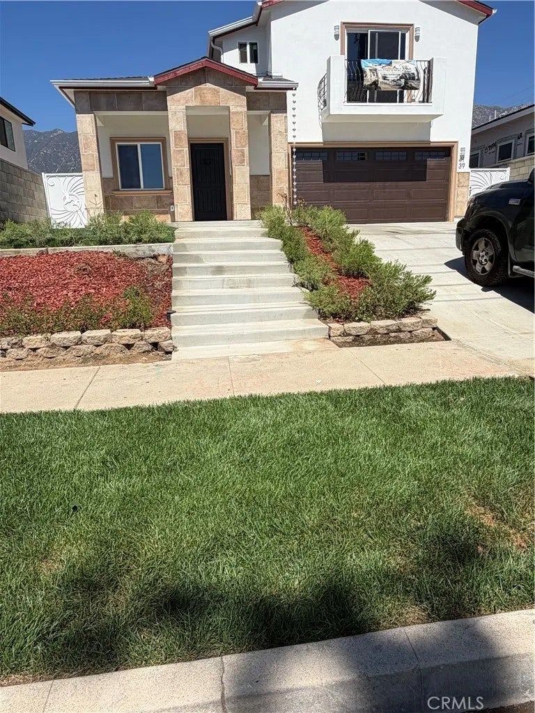 Photo of 41 W Harriet ST #2, Altadena, CA 91001 (MLS # DW26202712)