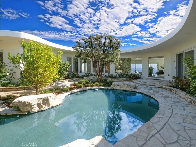 43 Oceanaire Drive