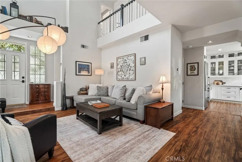 27169 Saddlepeak