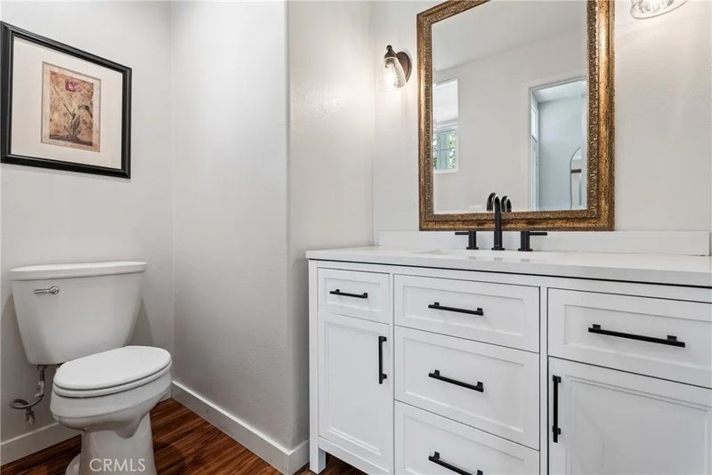 27169 Saddlepeak