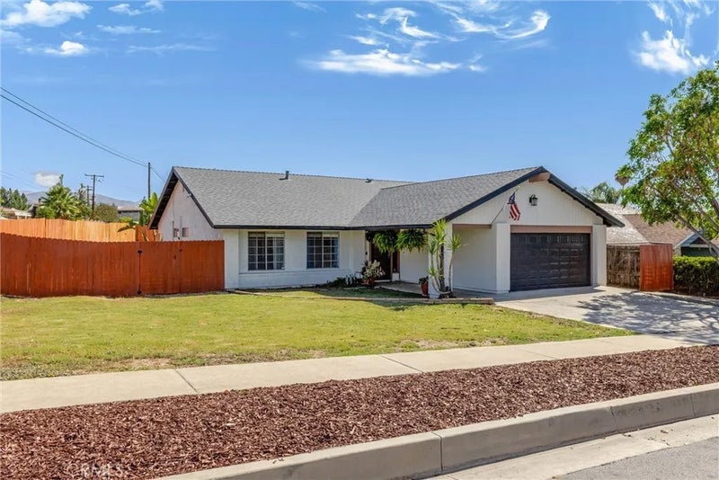 6993 La Praix Street