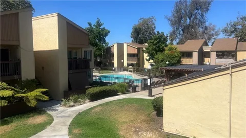 MLS: OC26156043