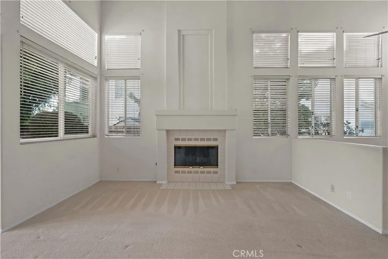3727 Via Del Rancho