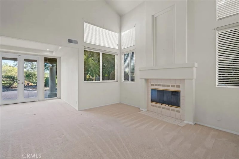 3727 Via Del Rancho