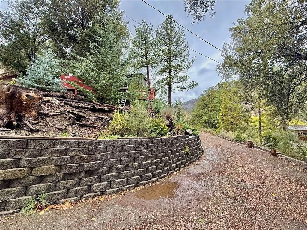 Photo of 2608 Basel Court, Pine Mountain Club, CA 93222 (MLS # SR25263645)