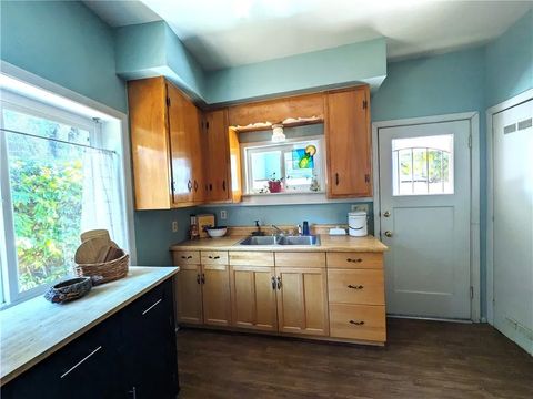 Tiny photo for 1220 Broadway St, Chico, CA 95928 (MLS # SN25230253)