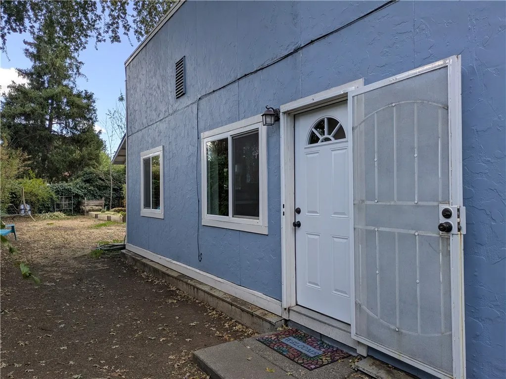 1220 Broadway