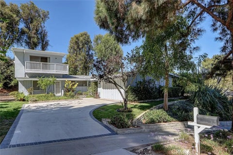 Photo of 27033 Indian Peak RD, Rancho Palos Verdes, CA 90275 (MLS # SB26215071)