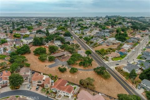 Photo of 910 N 12th Street, Grover Beach, CA 93433 (MLS # PI26028246)