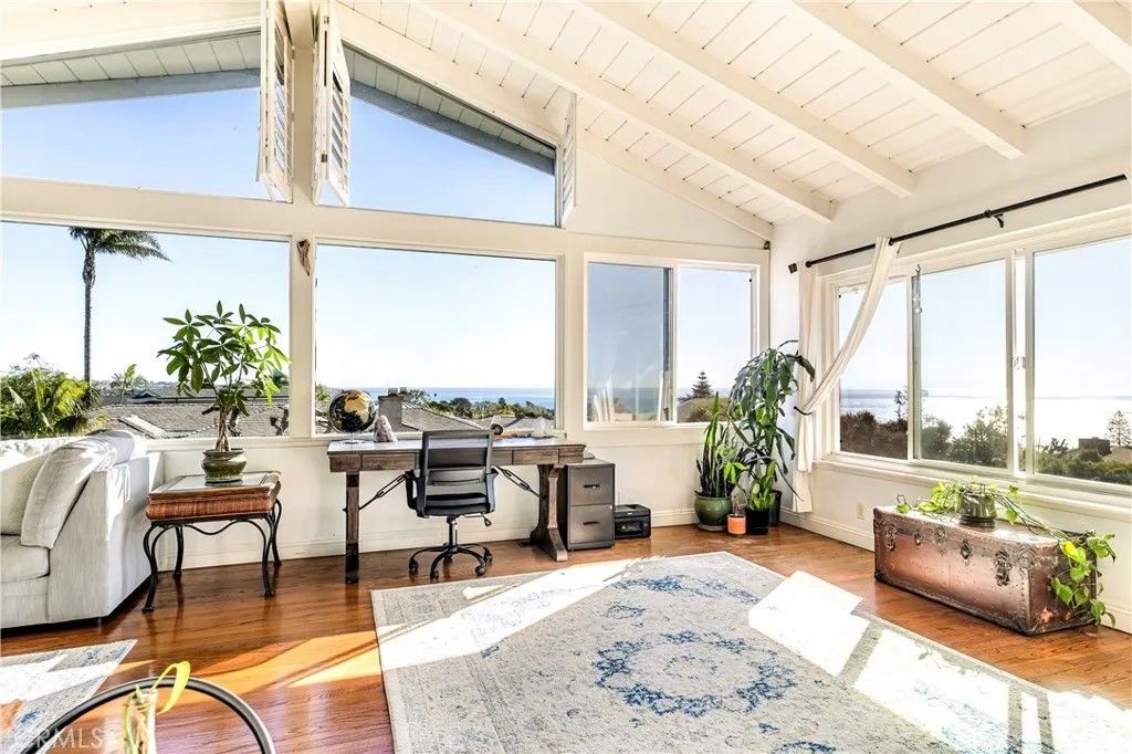 Photo of 2 Vista Del Sol, Laguna Beach, CA 92651 (MLS # OC26082696)