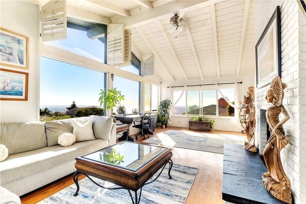 Photo of 2 Vista Del Sol, Laguna Beach, CA 92651 (MLS # OC26082696)