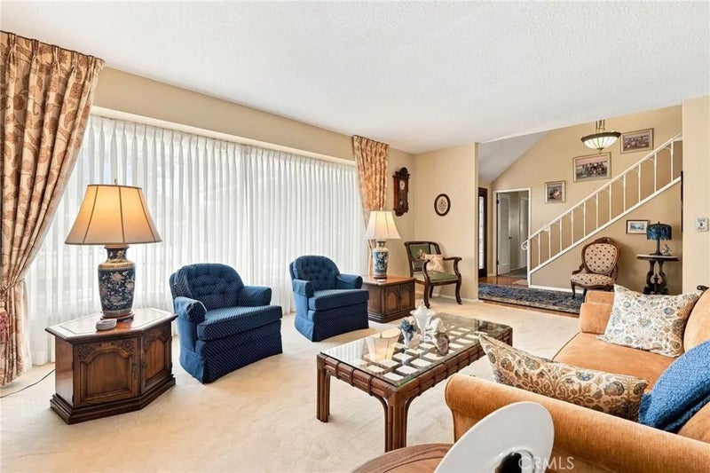 2040 Swan Drive