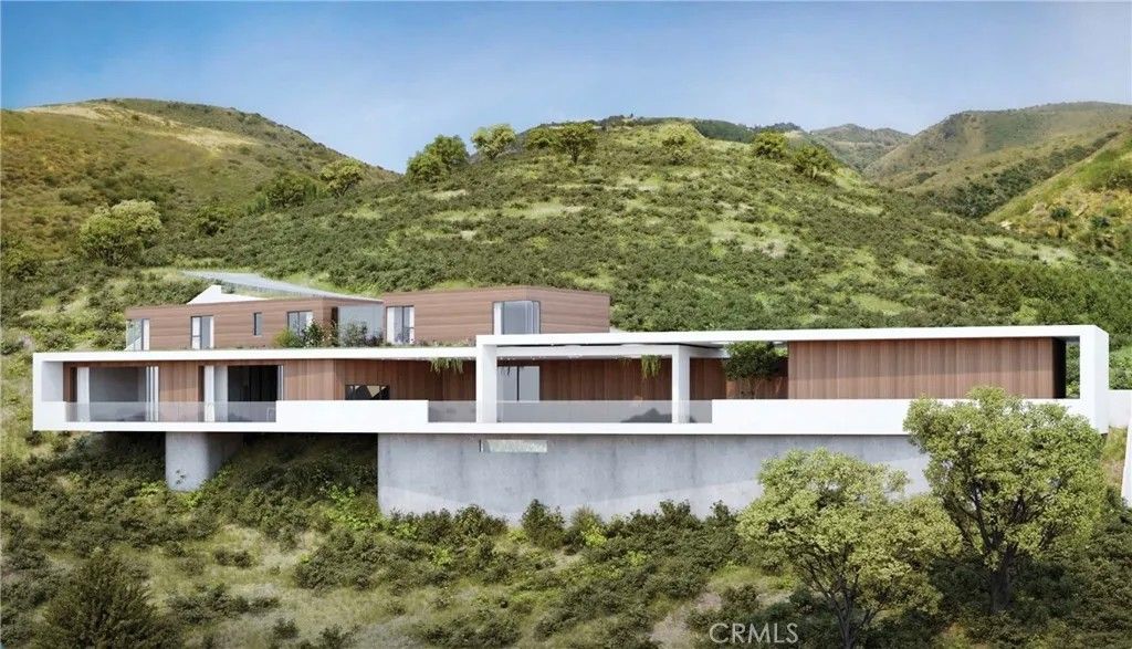 Photo of 2826 Coralglen, Malibu, CA 90265 (MLS # CV26084385)