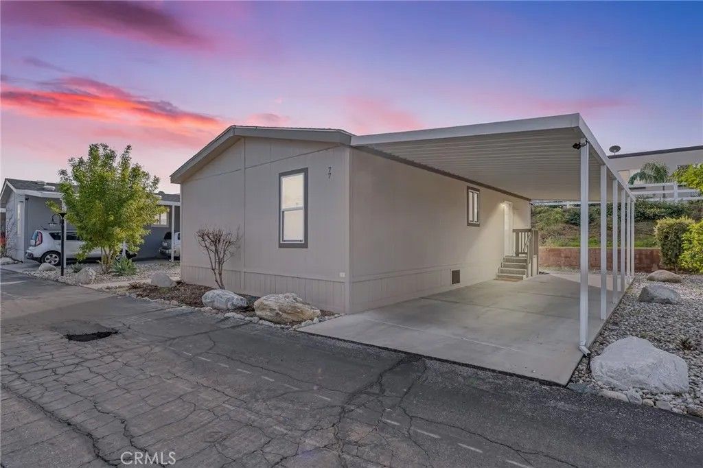 Photo of 1134 Villa Calimesa Ln, Calimesa, CA 92320 (MLS # IG26010412)