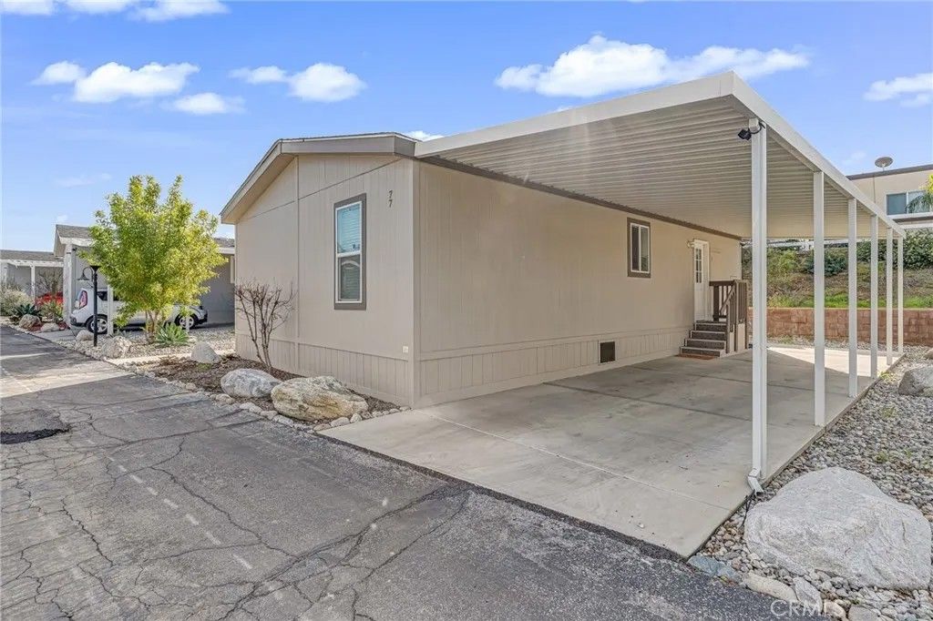 Photo of 1134 Villa Calimesa Ln, Calimesa, CA 92320 (MLS # IG26010412)