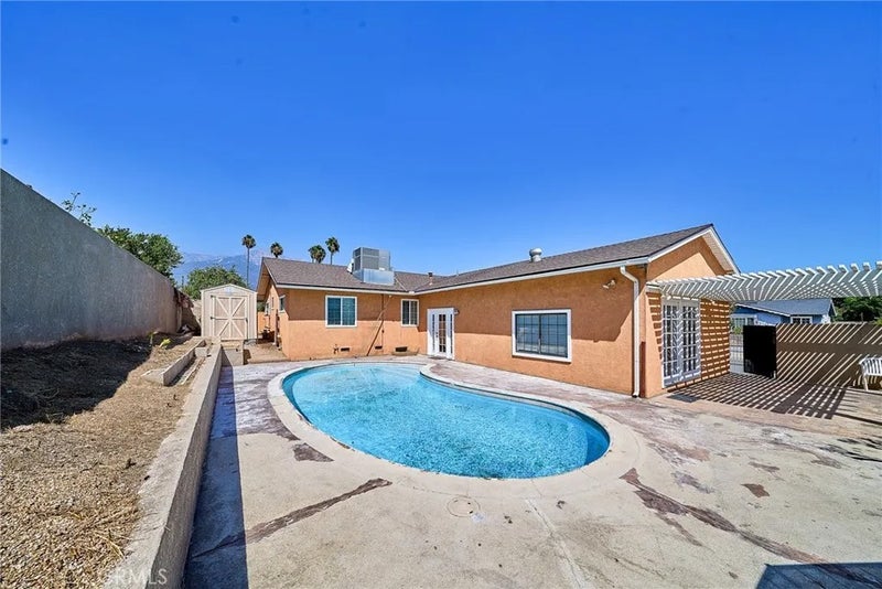 9565 Ironwood