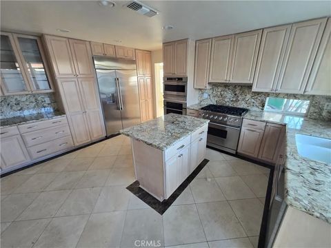 Tiny photo for 18 Laconia, Irvine, CA 92614 (MLS # OC25270167)