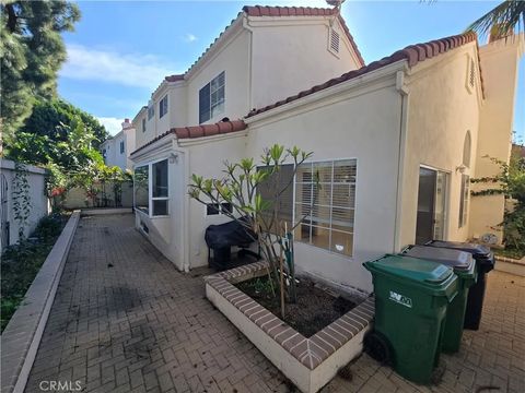 Tiny photo for 18 Laconia, Irvine, CA 92614 (MLS # OC25270167)