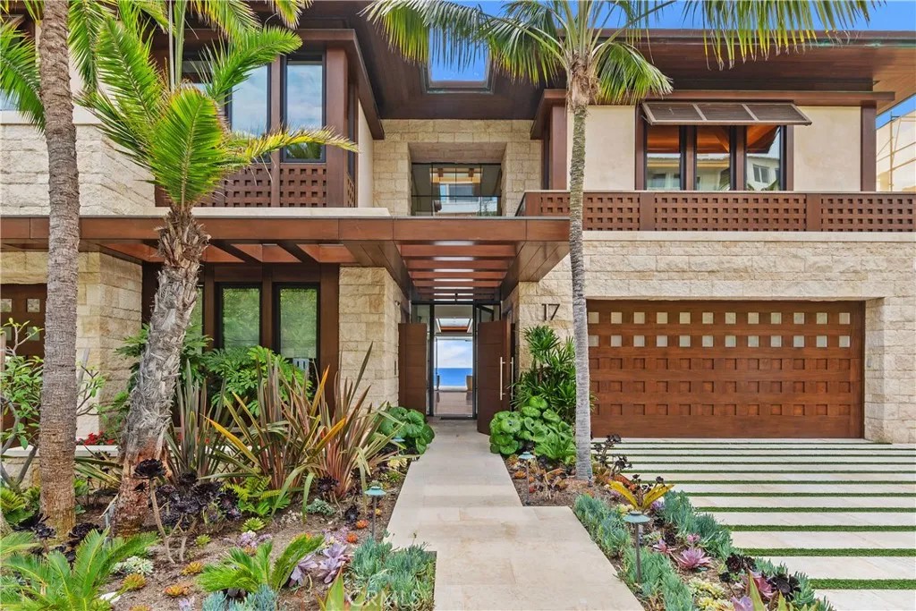 17 Strand Beach Drive