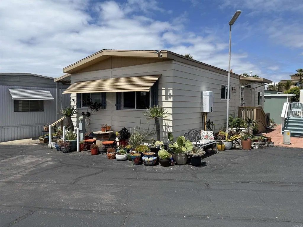 Photo of 900 N Cleveland St #3, Oceanside, CA 92054 (MLS # NDP2603846)