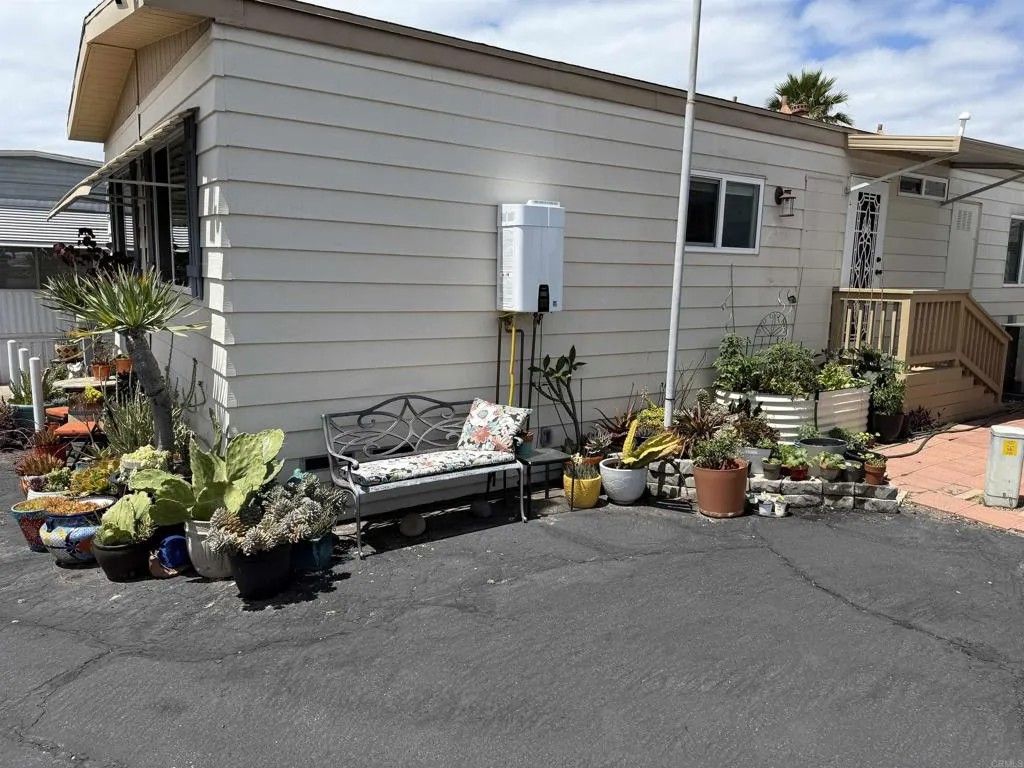 Photo of 900 N Cleveland St #3, Oceanside, CA 92054 (MLS # NDP2603846)