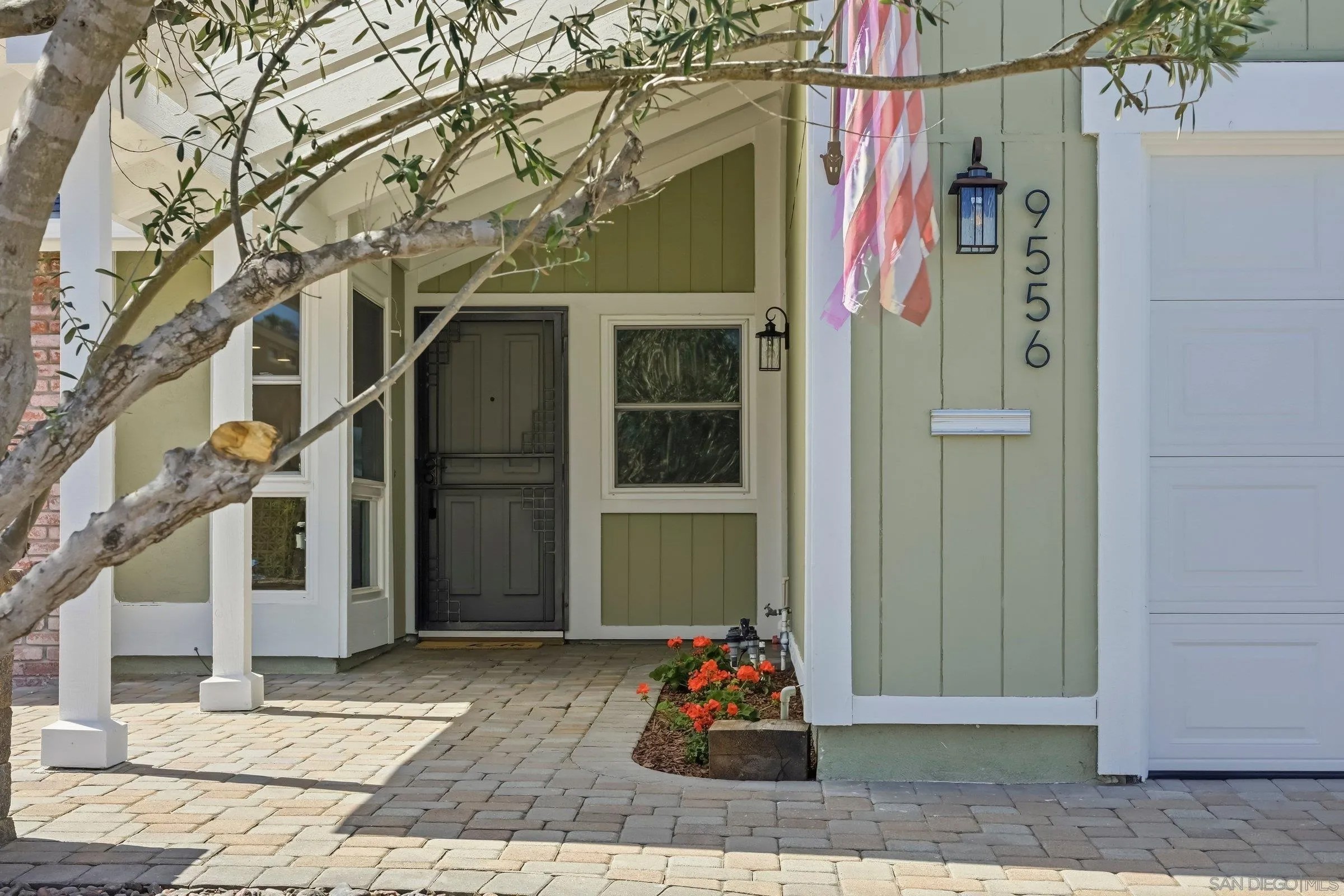 9556 Vista Secunda