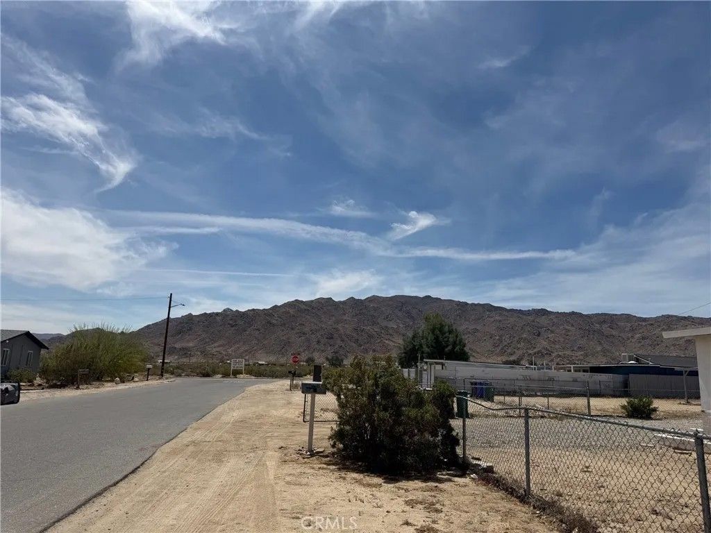 Photo of 6667 Desert Queen, 29 Palms, CA 92277 (MLS # SW26068592)