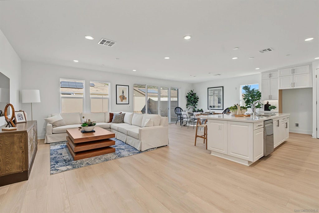 Photo of 3476 Butler Pl, Escondido, CA 92027 (MLS # 260024546)