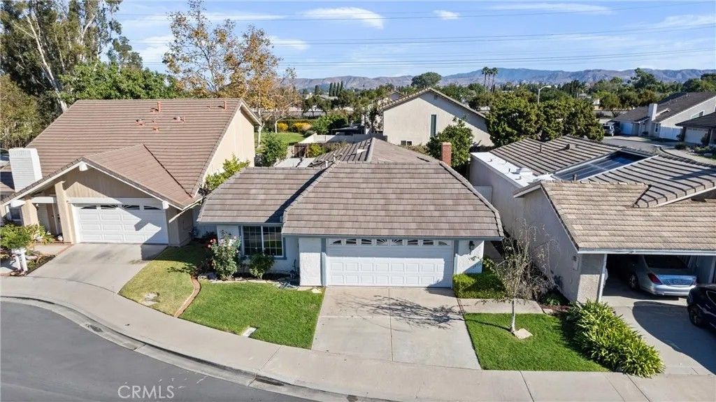 Photo of 14 Rock Springs, Irvine, CA 92604 (MLS # NP26059590)