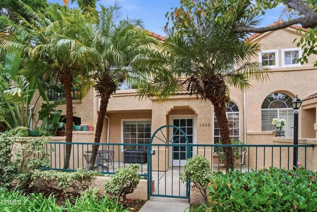 Photo of 1209 Nautical Way, Oxnard, CA 93030 (MLS # V1-33982)