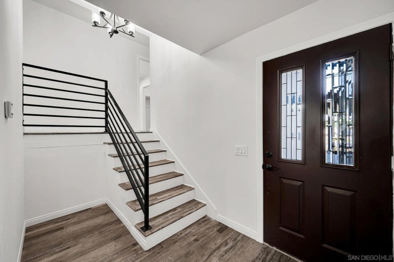 6239 Cowles Mountain BLVD