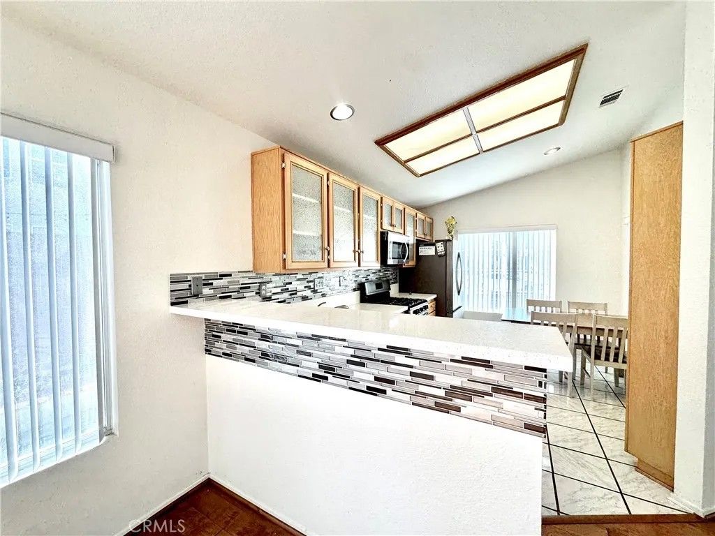 Photo of 12709 Gaines St, Victorville, CA 92392 (MLS # HD25271846)