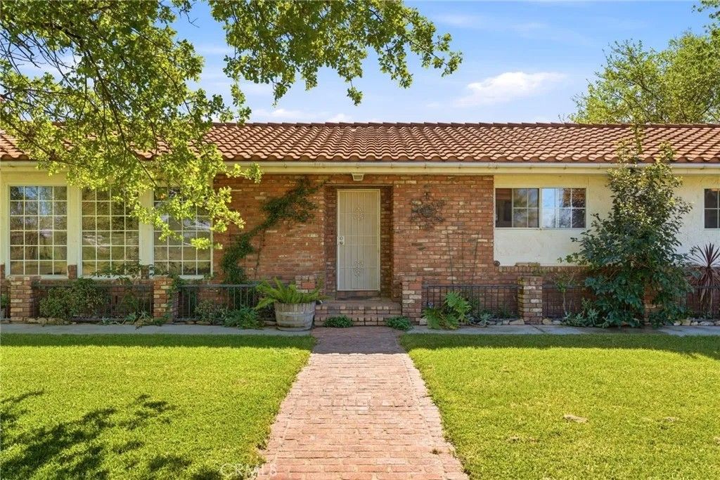 Photo of 24065 Maria Road, Corning, CA 96021 (MLS # SN26043937)