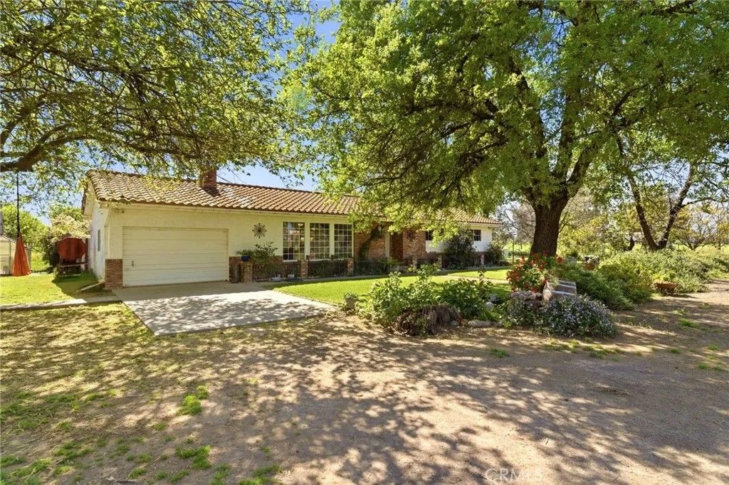 Photo of 24065 Maria Road, Corning, CA 96021 (MLS # SN26043937)