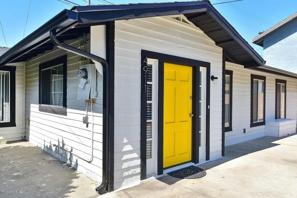 Photo of 4911 Glen Iris Avenue, Los Angeles, CA 90041 (MLS # P1-26235)