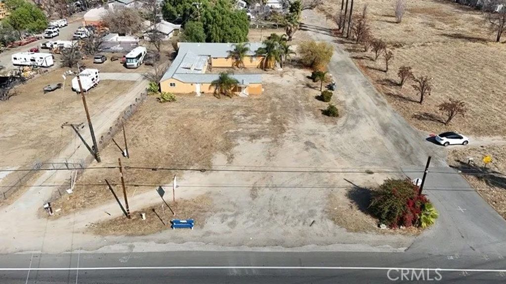 Photo of 32989 Macy St, Lake Elsinore, CA 92530 (MLS # SW26070373)