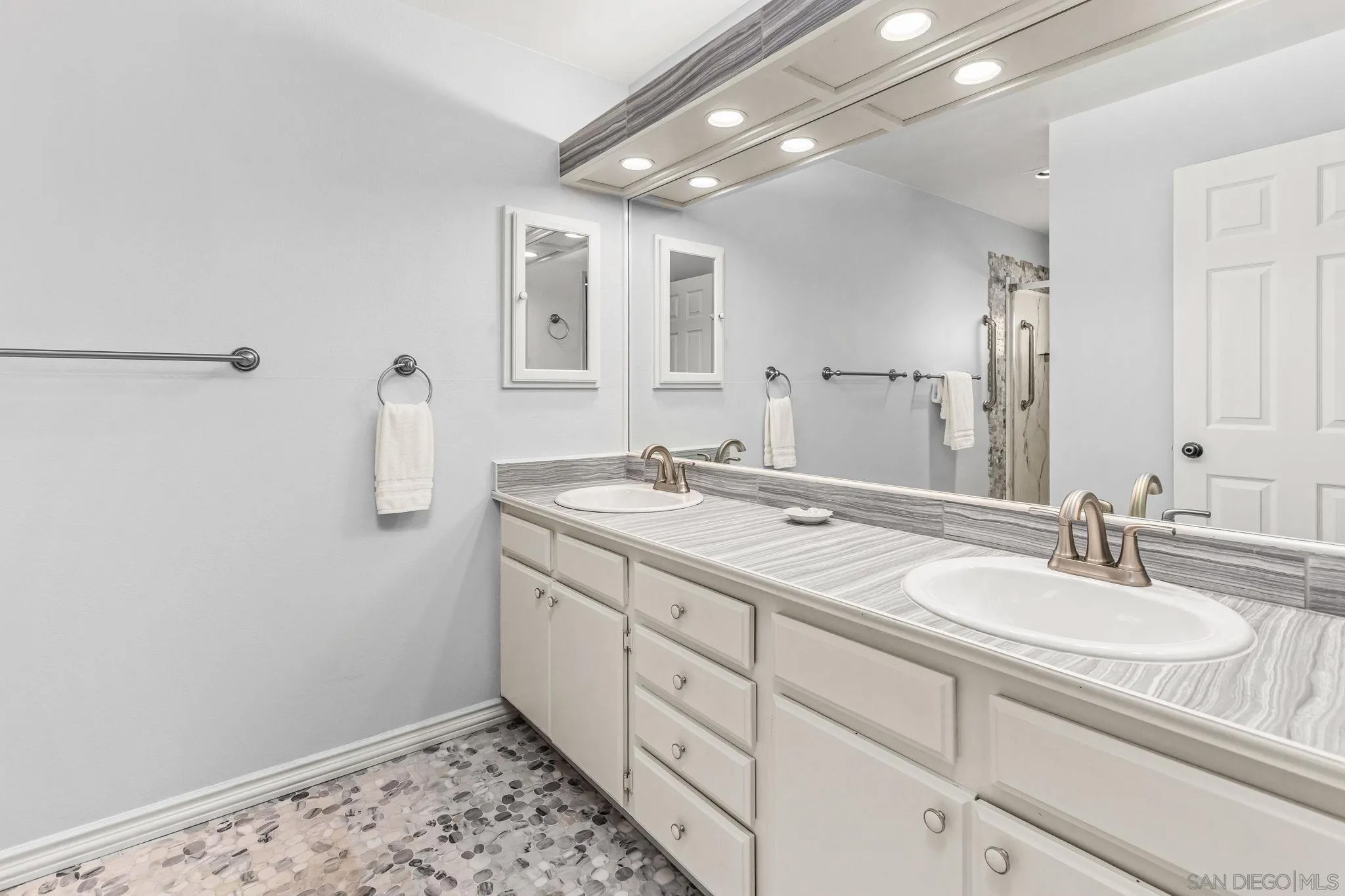 3130 Avenida De Portugal #101