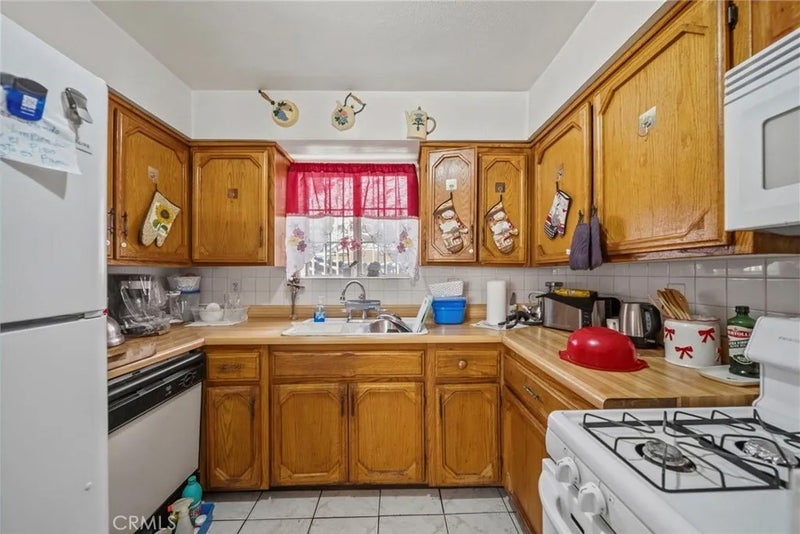 1875 W Slauson Avenue